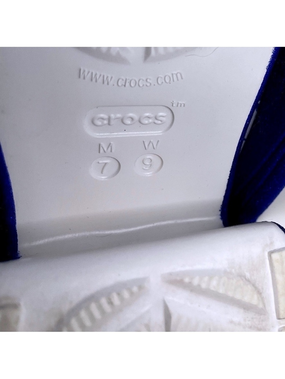 Crocs x Hello Kitty 50th Anniversary Siren Clog Blue Glitter Platform W9 - Picture 7 of 7